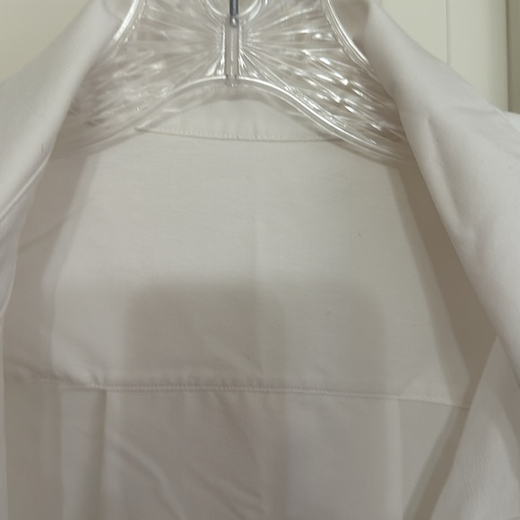 Lululemon full day ahead Long Sleeve Buttondown Shirt in WHITE. Size 8 no Tag - Picture 6 of 6